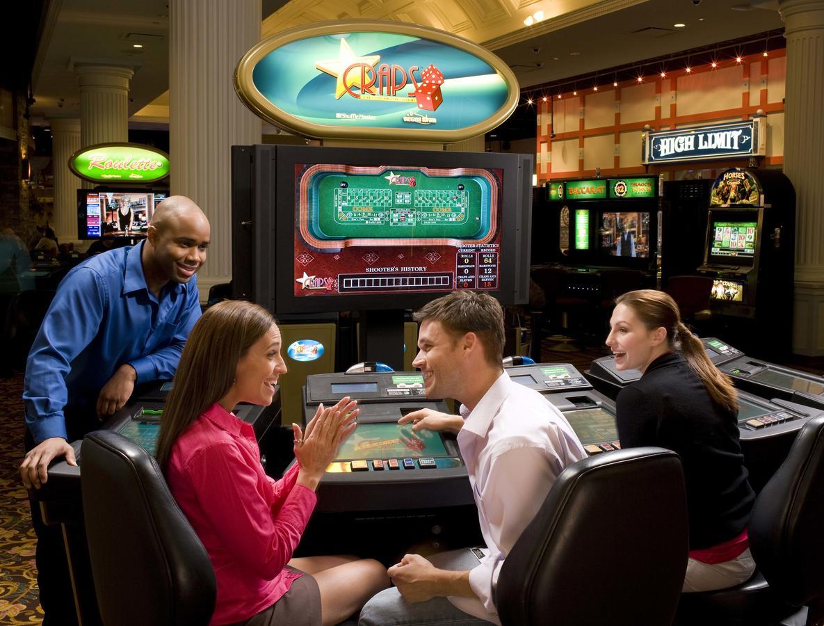Saratoga Casino Hotel Саратога-Спрингс Экстерьер фото