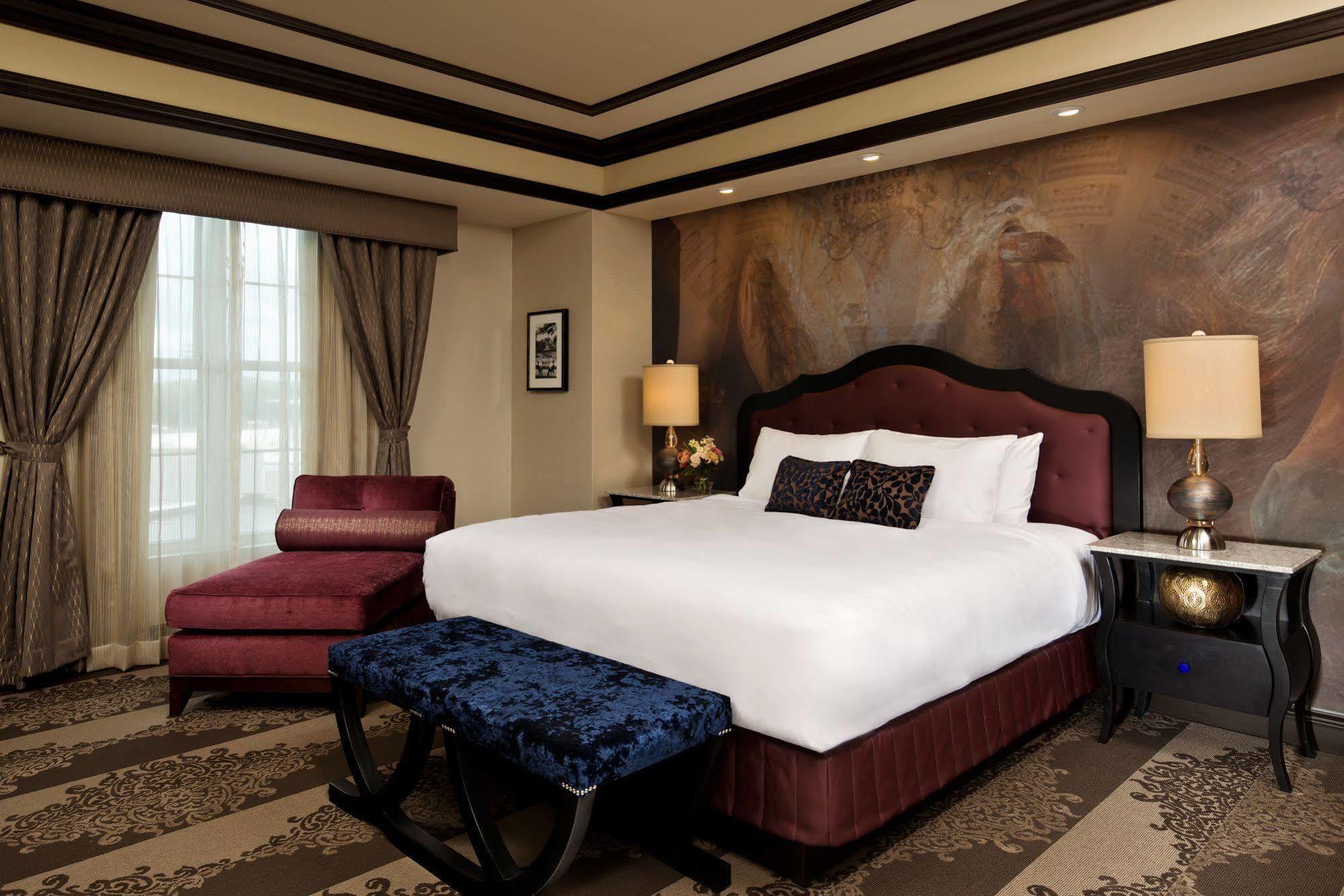 Saratoga Casino Hotel Саратога-Спрингс Экстерьер фото