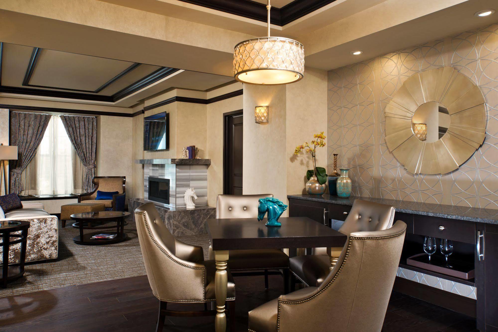 Saratoga Casino Hotel Саратога-Спрингс Экстерьер фото